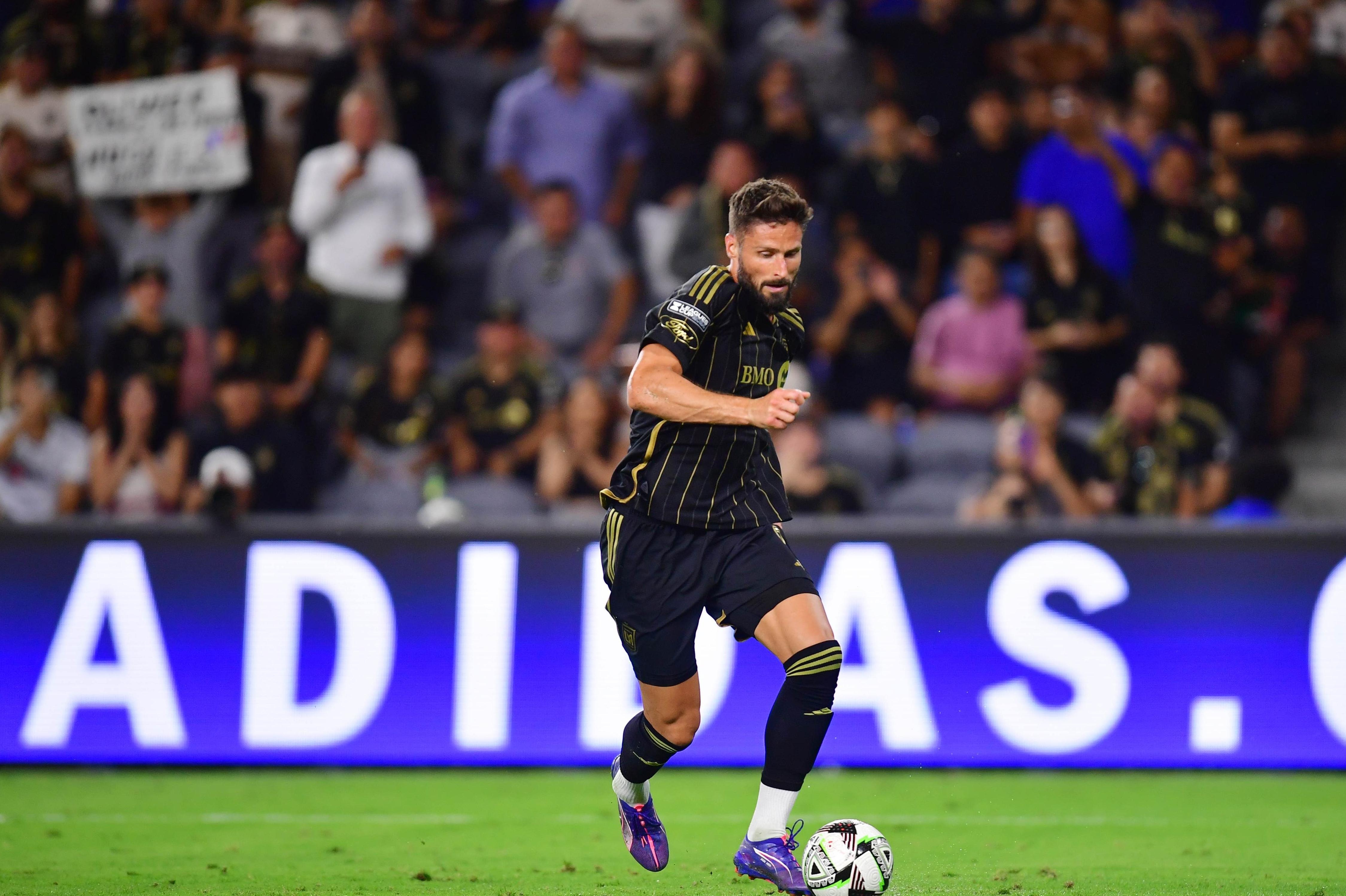 开云体育APP下载-塞内加尔险胜切尔西，孔德关键制胜