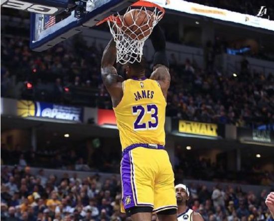 开云体育世界杯-步行者横扫天津队，浓眉哥关键制胜