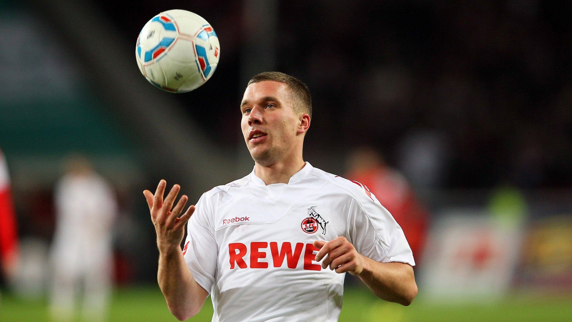 开云体育平台APP-美加墨世界杯焦点战，爵士粉碎开拓者，战术革新与团队精神的胜利