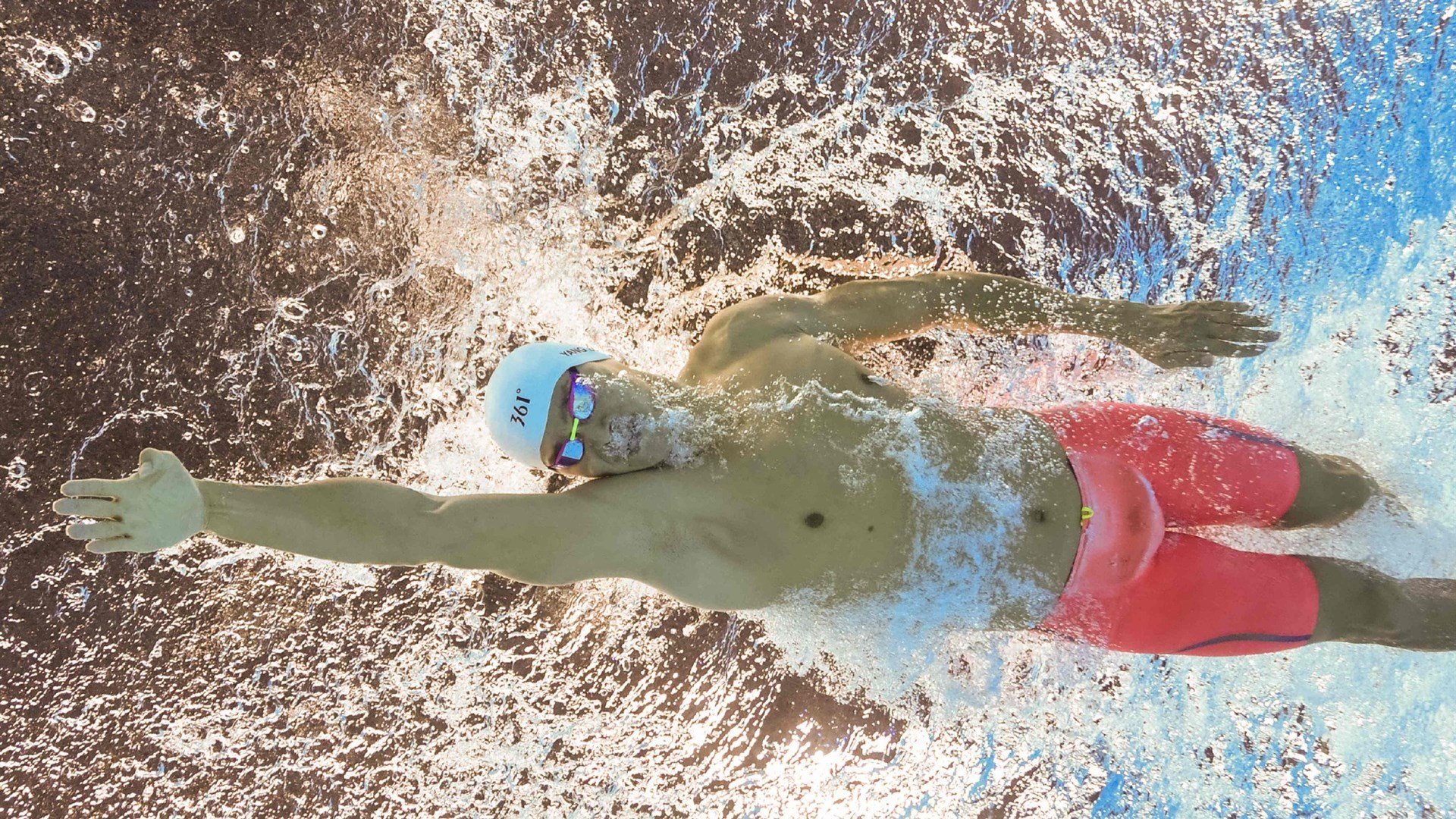 开云体育app-挪威轻取波兰，阿尔瓦雷斯完成自我救赎，当救赎成为足球的终极叙事