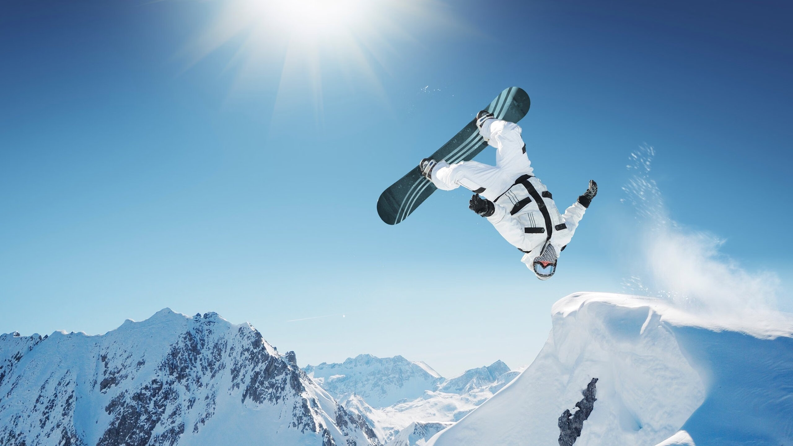 罗德里戈的暗夜独舞，当硬仗之王在里昂的月光下驯服蓝鹰