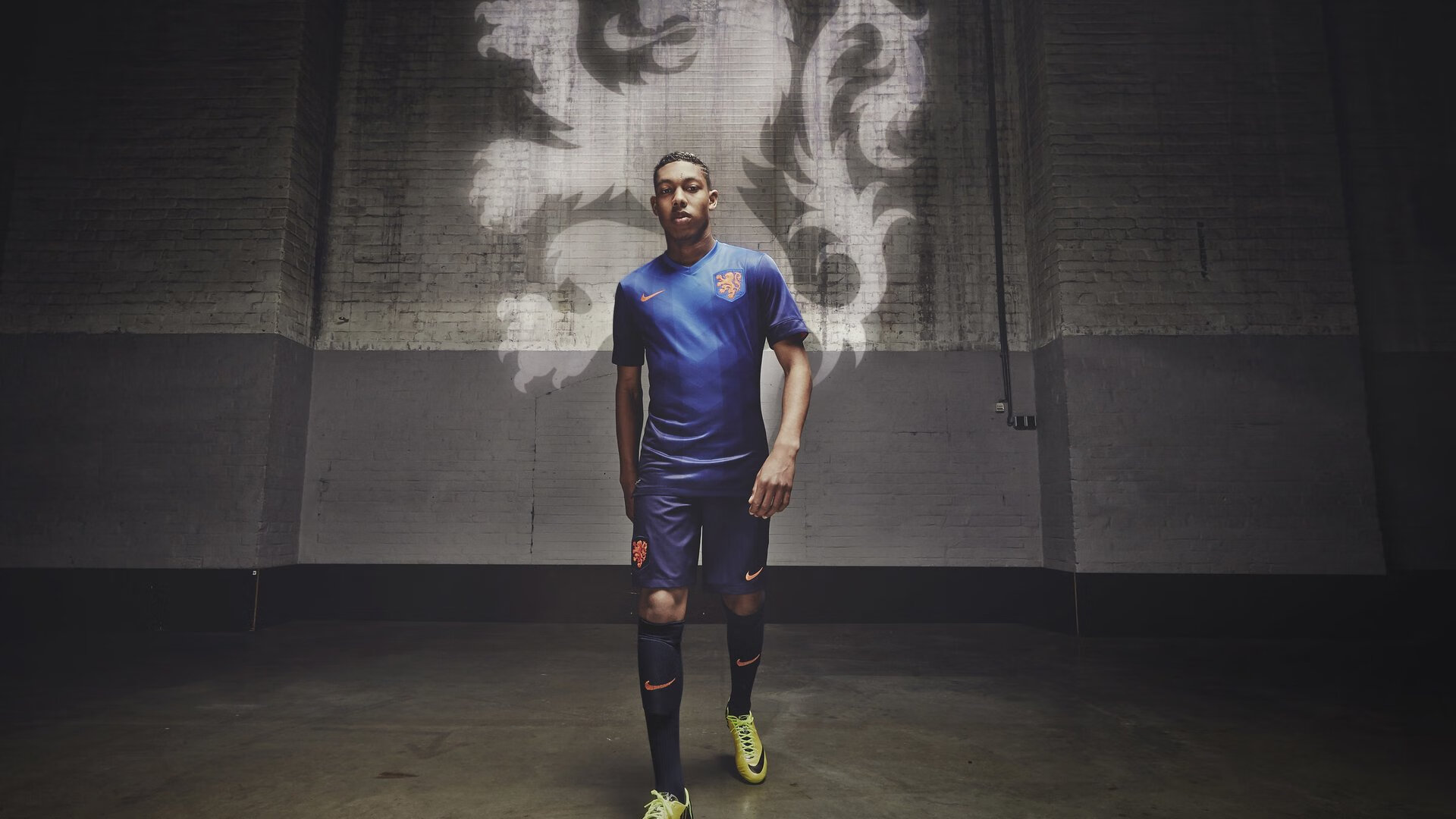 门迪的左脚,NBA季后赛之夜,一个足球名字如何定下篮球乾坤